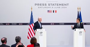 Biden ve Macron, Gazze Konusunda Anlaşmazlıktan Bahsetmeden Birliktelik Konuşuyor