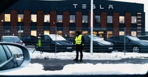 Tesla'nın Kuzeyli Hissedarları Oylamada İşçi Haklarını Geliştirmeye Çalışıyor