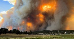 New Mexico Yangınları Ruidoso Köyünü Boşaltmaya Zorladı