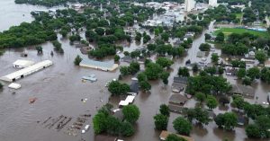 Iowa ve Güney Dakota'daki Sel Zorunlu Kurtarmalar