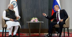 Hindistan Kendi Yolunu Çizerken Modi Moskova'da Putin'le Görüşecek